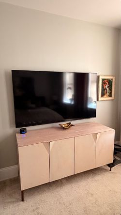 Samsung 65” Smart TV