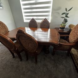 Elegant Dining Room Set – Table + 6 Chairs