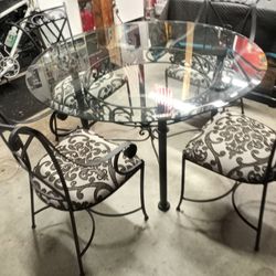 Refinished Vintage Glass Top  And iron Dinning Set  Indoor Or outdoor  Deleting 5/15