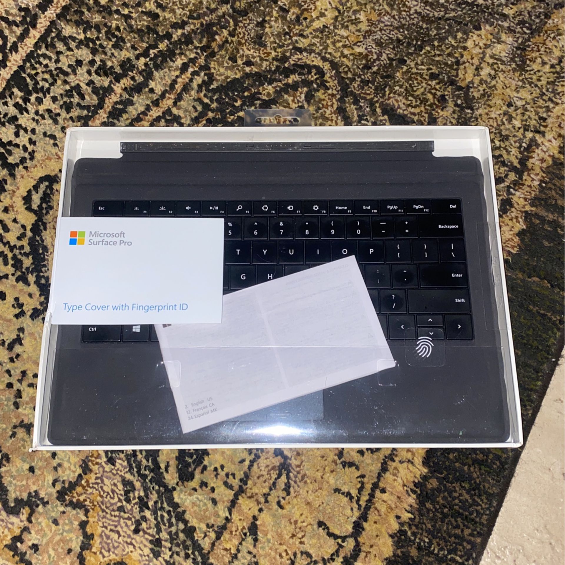 Microsoft Surface pro type cover with fingerprint ID