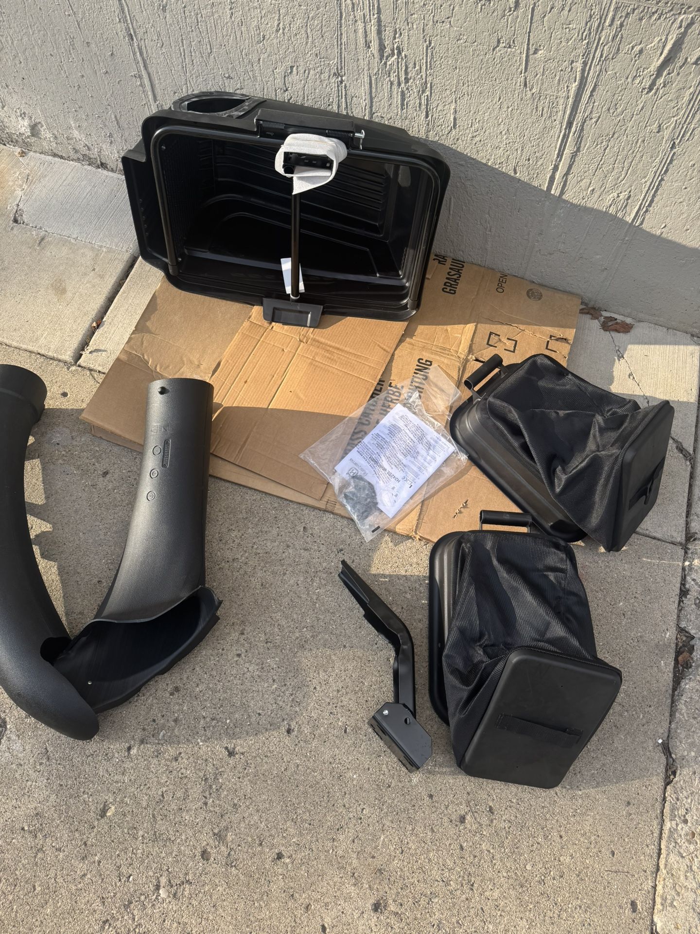 New 2 Bin Bagger 42’