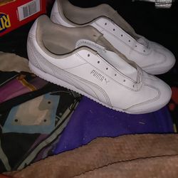 $13 For These Puma Romas 7.5 In Mens