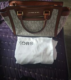 Mk purse