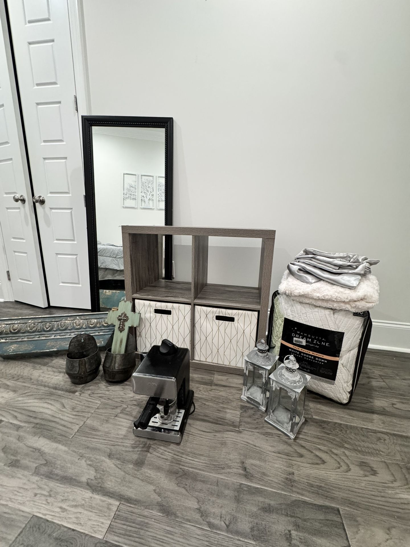 “Lot” Of household Items