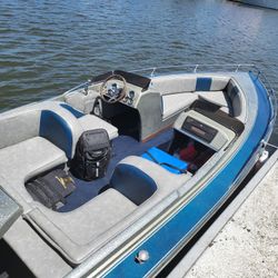 1979 Marlin Jet boat