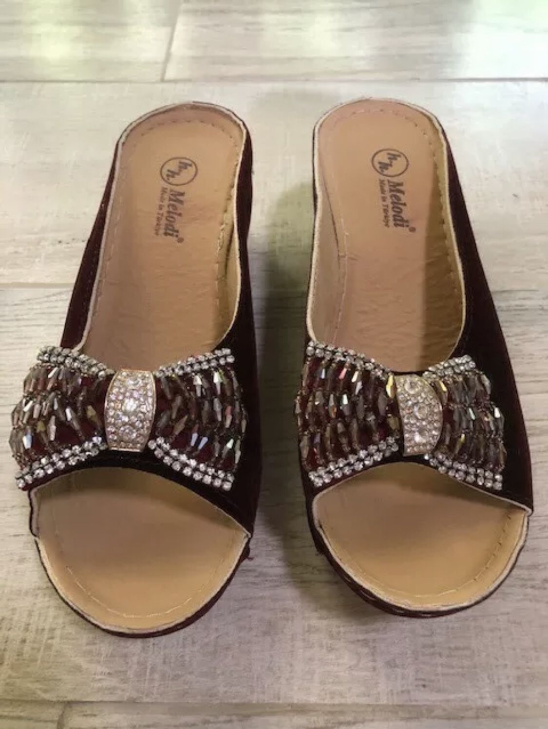 Women's H.H. Melodi Suede Open Toe Luxury Shoes Sandals Platform. Size 9.5.