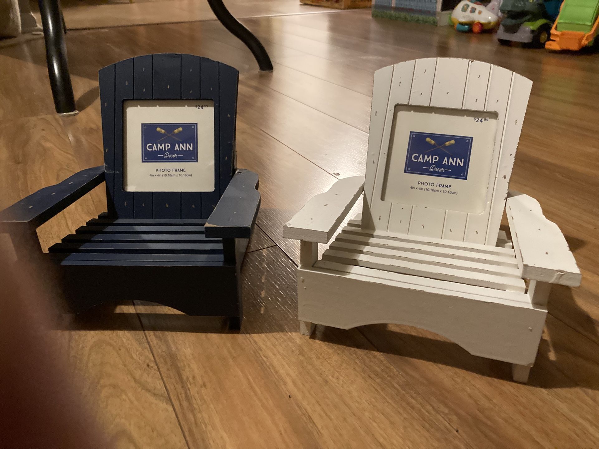 2 New Andironack Beach Chair Picture Frames… Read Description