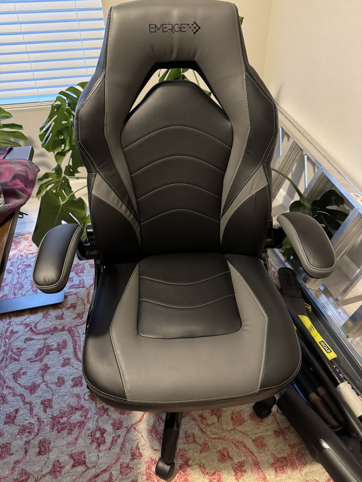 Emerge Leather Gaming Chair