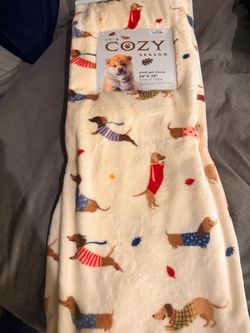 Cozy Season Dachshund Plush Pet Throw 50x70