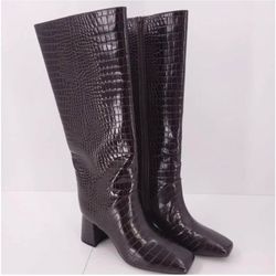 On 34TH Mahogany croc