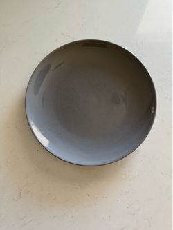 Grey plate