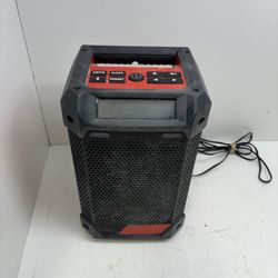 Milwaukee M12 Radio+Charger 210413/13