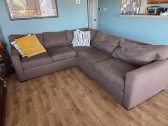 Sleeper Sofa (Jeromes)