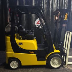 Yale GLC050VX Sit-Down LP Gas Forklift – 5,000 LB Capacity