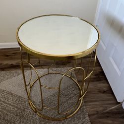 Gold Mirror Accent Side Table, End Table, Like New Decor