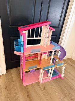 Barbie dream house