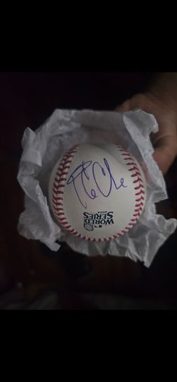 ice cube signed 2024 worl series ball