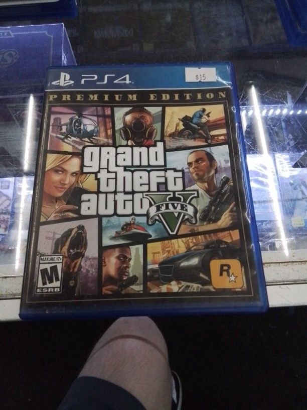 GTA V (PS4)