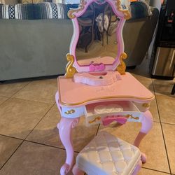 Disney Princess Girls Vanity 
