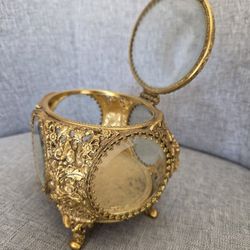 Vintage Gold Filigree Ormolu Round Casket Jewelry Box