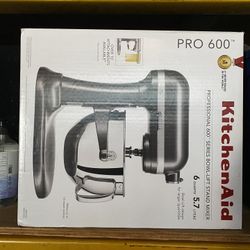 New In box Kitchen aid professional 600 series bowl lift stand mixer 