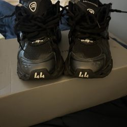balenciaga runners