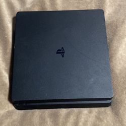 PS4 Slim 1TB (800GB)