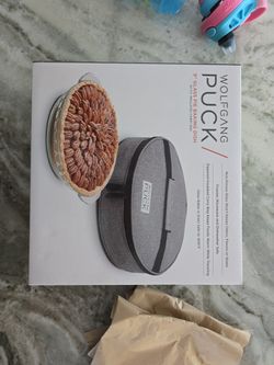 New Wolfgang  Puck 9" Glass Pie Bak Dish With Travel Case