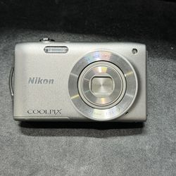 Nikon COOLPIX S3300 16 MP Digital Camera