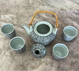 Geometric Black & White Ceramic Tea Set.