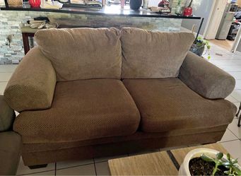 Beautiful brown loveseat