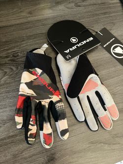 Biking gloves
