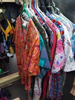 Ladies uniform scrubs shirts sizes small up to 3x $5 each