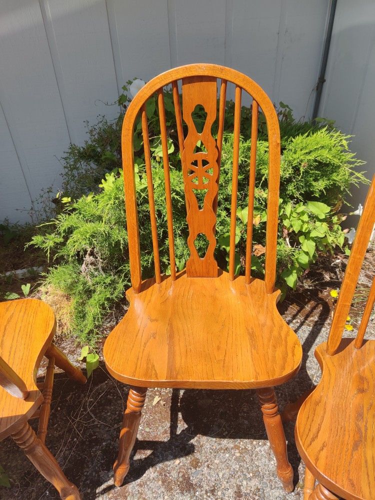 Round Table for Sale in Milton, WA OfferUp