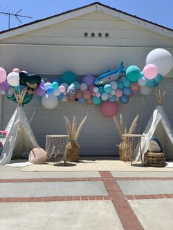 Balloon garland