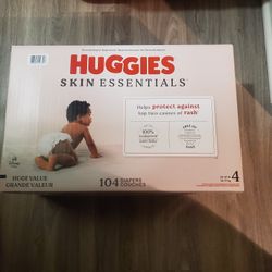 HUGGIES SKIN ESSENTIALS SIZE 4 104 COUNT