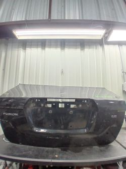 DECKLID TAILGATE fits FORD FUSION 2010 - 2012