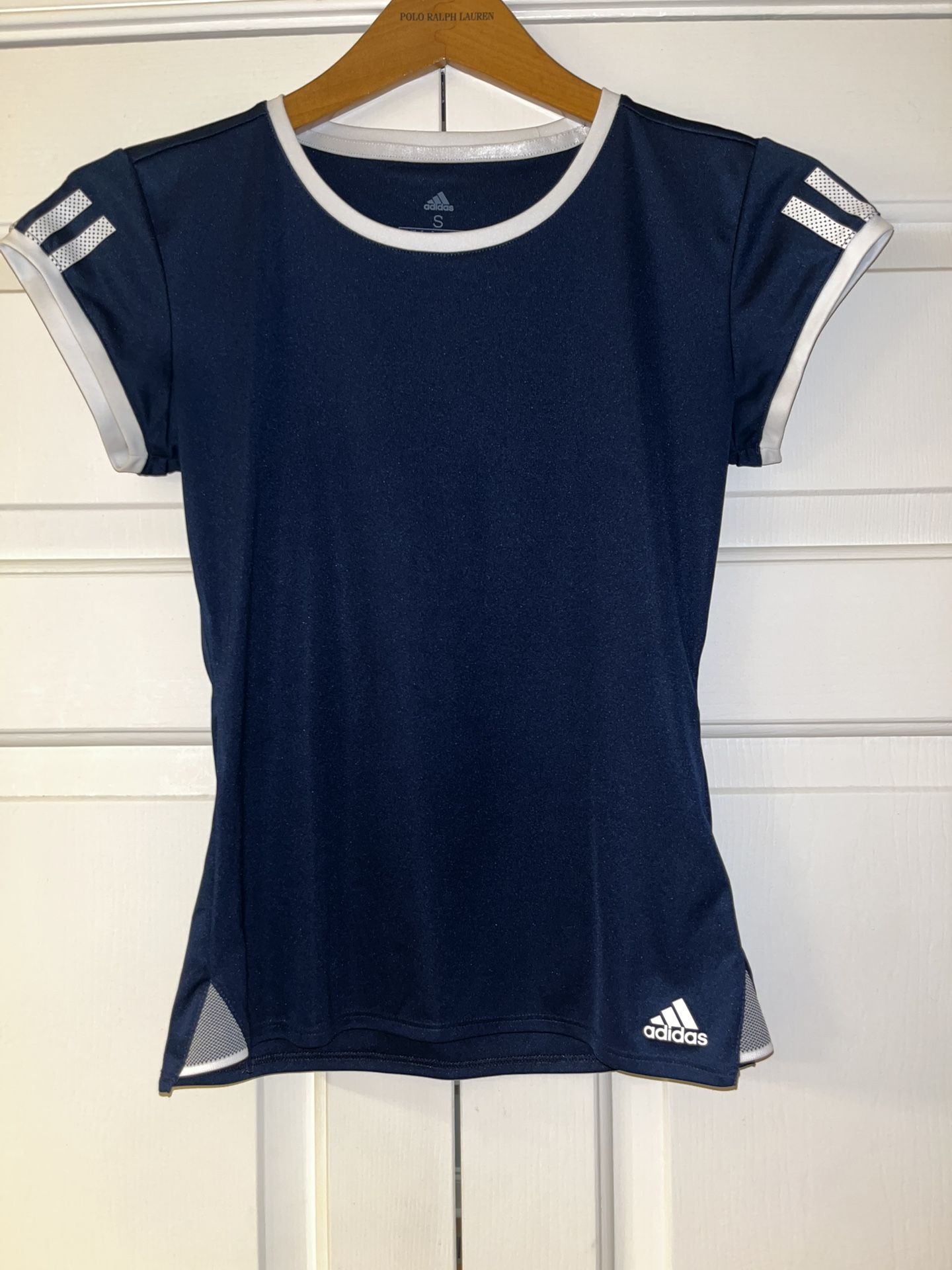 Womens sz S adidas shirt 