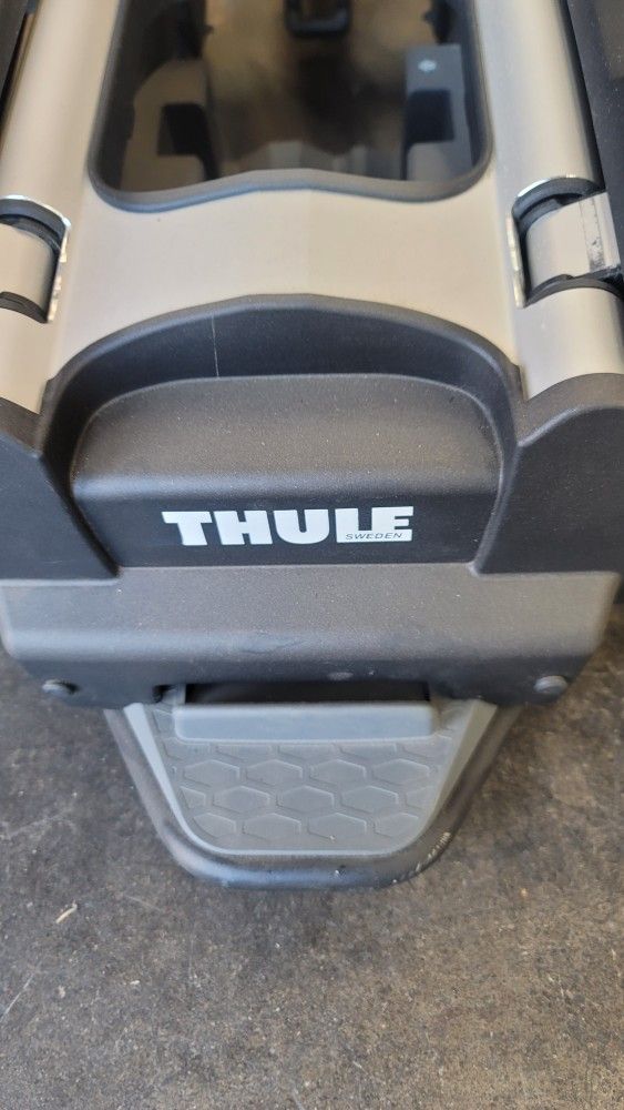 Thule Bike Rack. Like New. Keys Included. 
