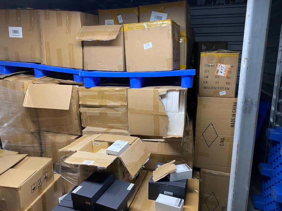 Pallet Liquidation cell phone accessories, drones and more for Sale