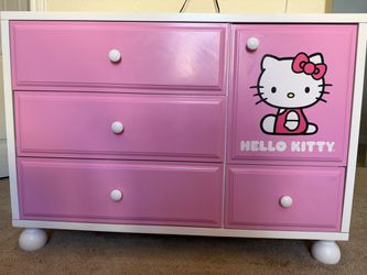 Hello Kitty Bedroom Set