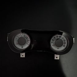 Dodge Challenger R/T Gauge Cluster 