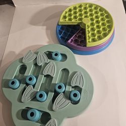 2 INTERACTING DOG PUZZLE/ TOYS