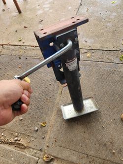 Trailer jack 3000 lbs