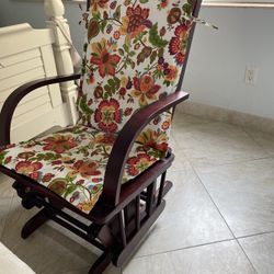 Slider Rocker With Sliding Footstool