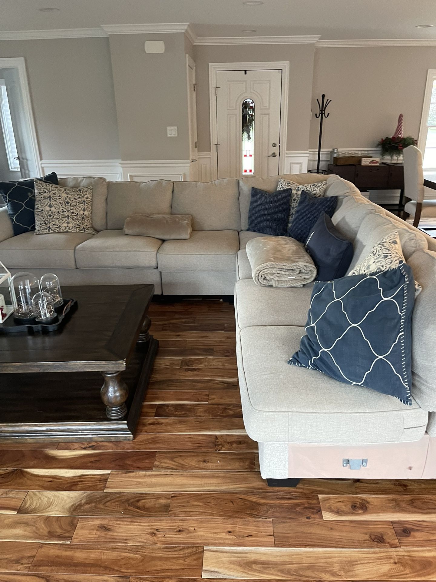 Sectional Sofa