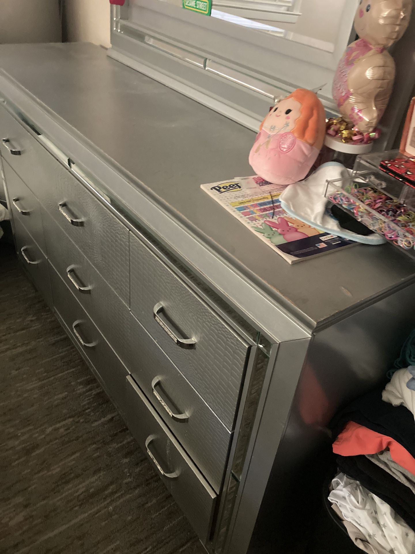 Bedroom Set ($500 Beautiful Bedroom Set