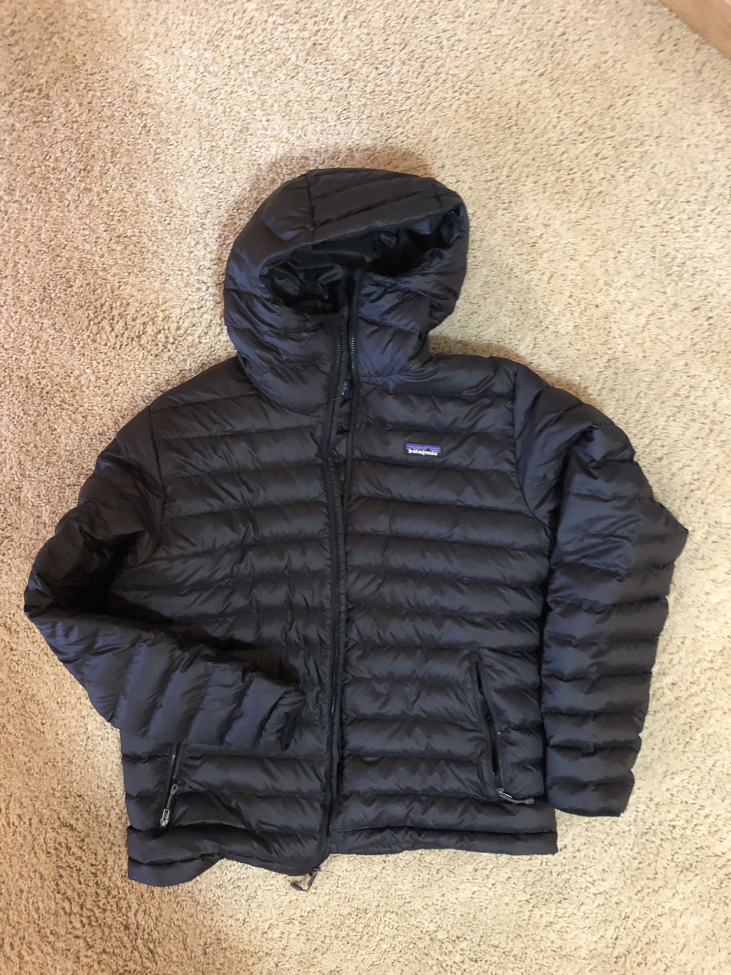 patagonia down hooded jacket L