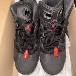 Air Jordan Retro 6 GS