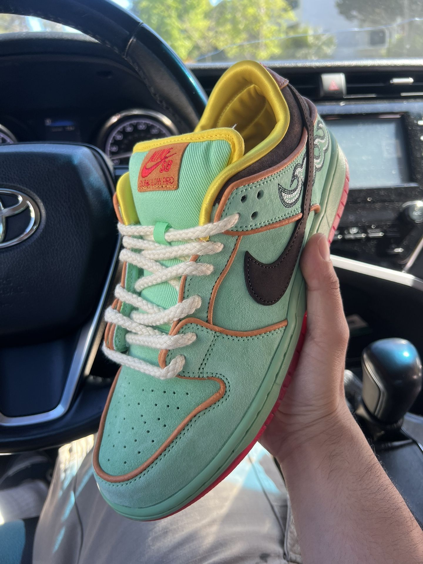 Nike SB Dunk Low “Rodeo”